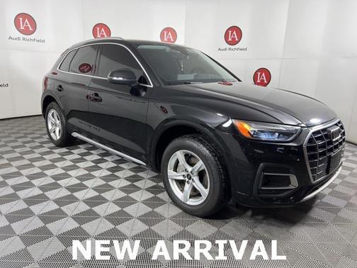 2023 Audi Q5 40 Premium