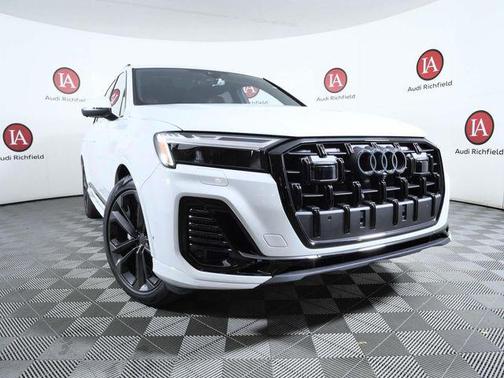 2026 Audi Q7 55 Premium Plus