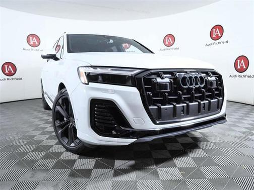 2026 Audi Q7 55 Premium Plus