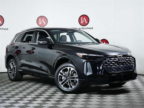 2025 Audi Q5 Premium