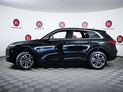 2025 Audi Q5 Premium