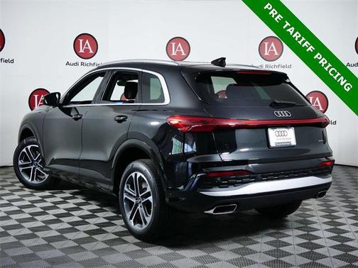 2025 Audi Q5 Premium