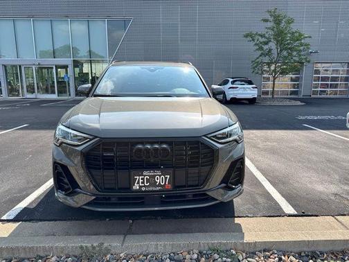 Chronos Gray Metallic 2023 Audi Q3 45 S line Premium Plus