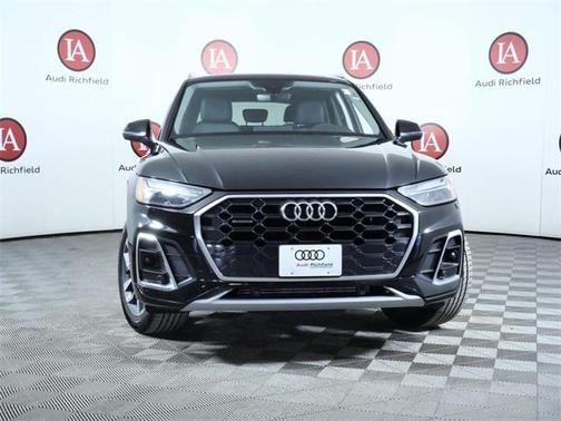 2023 Audi Q5 45 S line Premium