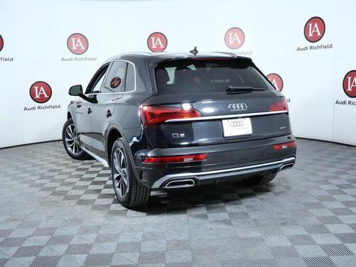 2023 Audi Q5 45 S line Premium