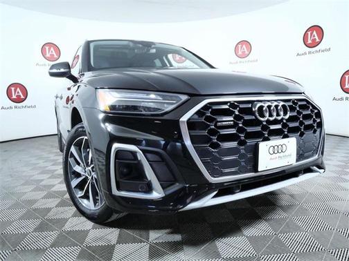 2023 Audi Q5 45 S line Premium