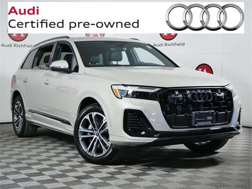 2025 Audi Q7 45 Premium Plus