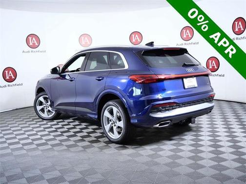 2025 Audi Q5 Premium plus