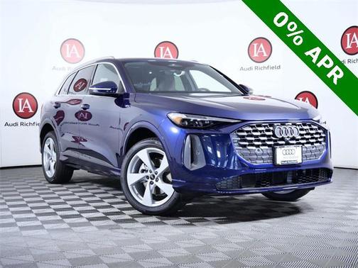 2025 Audi Q5 Premium plus