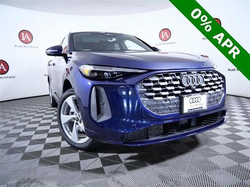 2025 Audi Q5 Premium plus