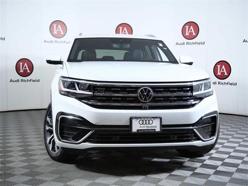 2022 Volkswagen Atlas Cross Sport 3.6L V6 SEL Premium R-Line