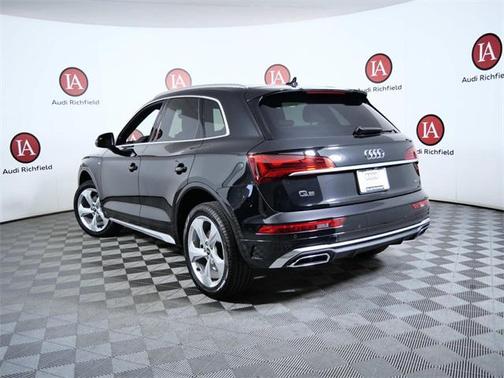 2024 Audi Q5 45 S line Premium Plus