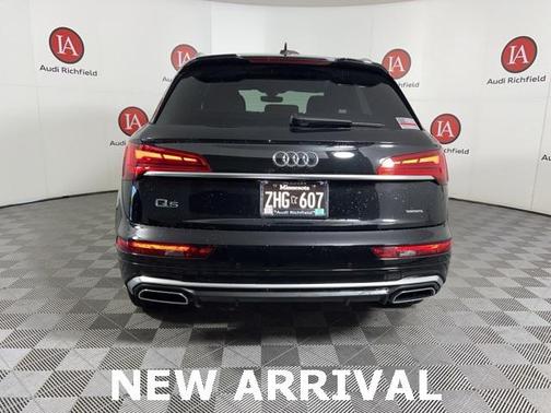 2024 Audi Q5 45 S line Premium Plus