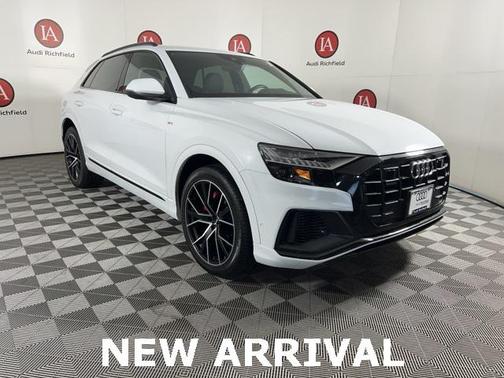 2021 Audi Q8 55 Premium Plus