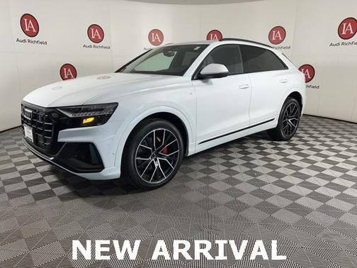 2021 Audi Q8 55 Premium Plus
