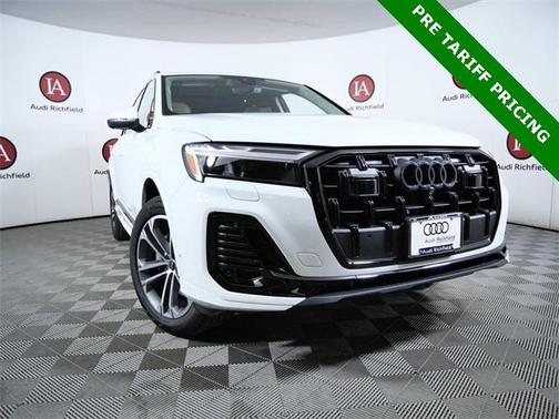 2025 Audi Q7 45 Premium Plus
