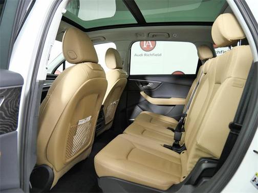 2025 Audi Q7 45 Premium Plus