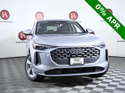 2025 Audi Q5 Premium plus