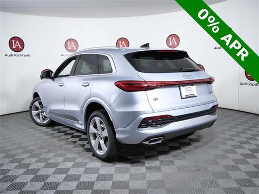 2025 Audi Q5 Premium plus