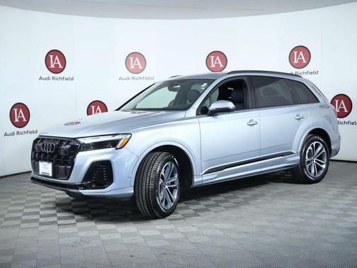 2025 Audi Q7 45 Premium Plus