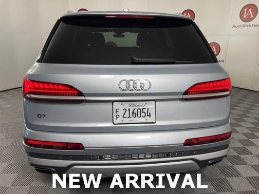 2025 Audi Q7 55 Premium Plus