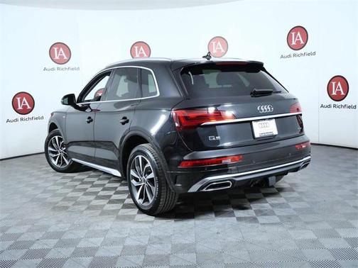 2024 Audi Q5 45 S line Premium Plus