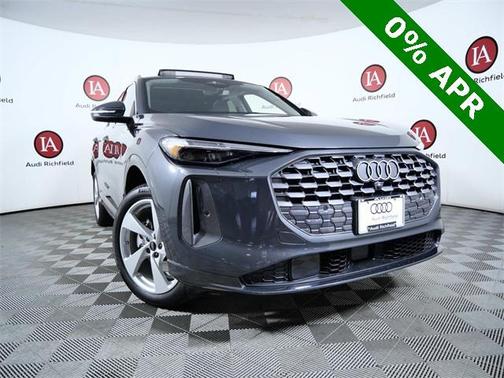 2025 Audi Q5 Premium plus