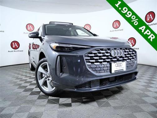 2025 Audi Q5 Premium plus