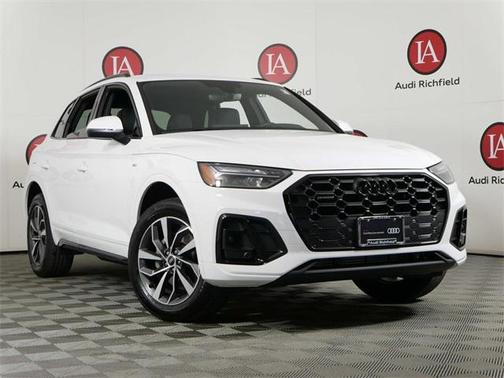 2024 Audi Q5 45 S line Premium