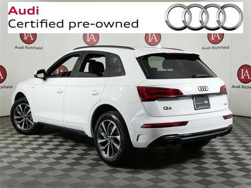 2024 Audi Q5 45 S line Premium