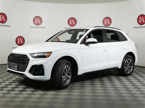 2024 Audi Q5 45 S line Premium