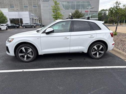 Glacier White 2023 Audi Q5 45 S line Premium Plus