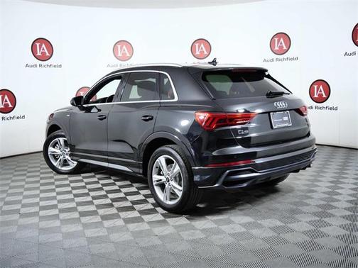2021 Audi Q3 45 S line Premium