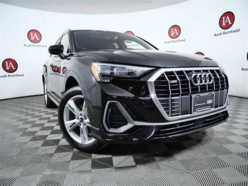 2021 Audi Q3 45 S line Premium