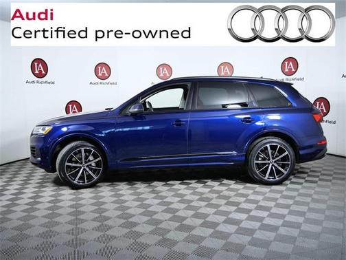 2022 Audi Q7 55 Premium Plus
