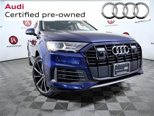 2022 Audi Q7 55 Premium Plus