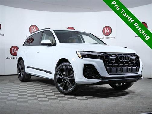 2025 Audi Q7 55 Premium Plus