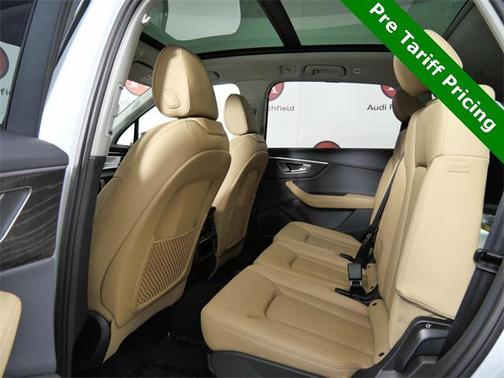 2025 Audi Q7 55 Premium Plus