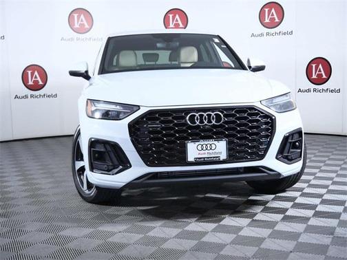 2022 Audi Q5 45 S line Premium Plus