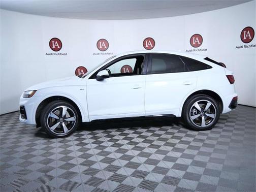 2022 Audi Q5 45 S line Premium Plus