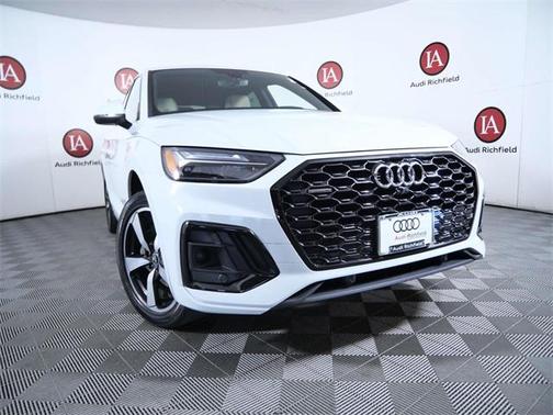 2022 Audi Q5 45 S line Premium Plus