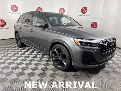 2025 Audi Q7 55 Premium Plus
