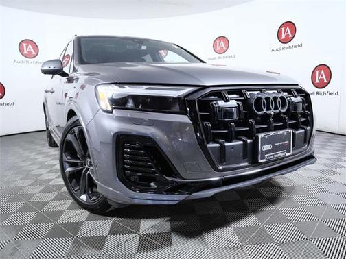 2025 Audi Q7 55 Premium Plus