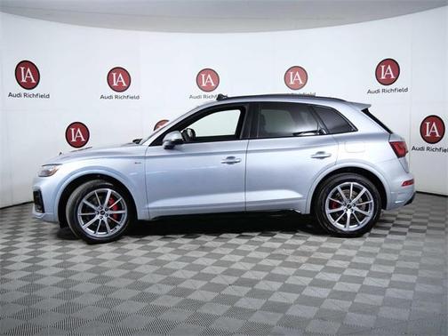 2024 Audi Q5 e 55 S line Premium Plus