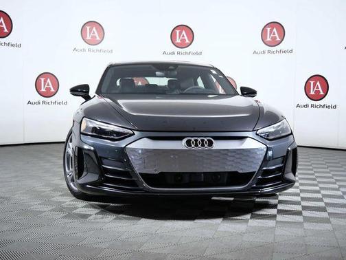 2022 Audi e-tron GT Premium Plus