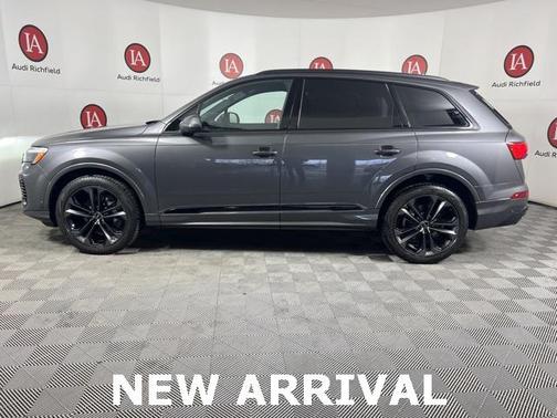 2025 Audi Q7 55 Premium Plus