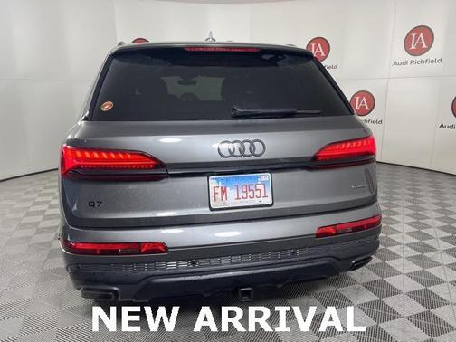 2025 Audi Q7 55 Premium Plus