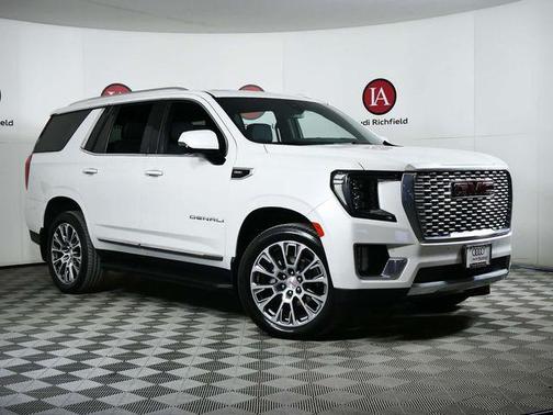 White Frost Tricoat 2022 GMC Yukon Denali
