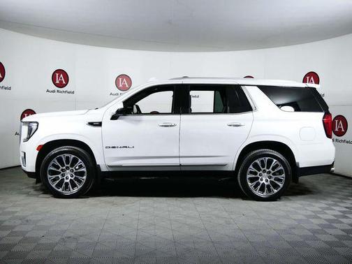 White Frost Tricoat 2022 GMC Yukon Denali