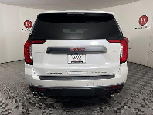 White Frost Tricoat 2022 GMC Yukon Denali
